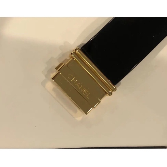 CHANEL WATCH - Picture 2 of 16
